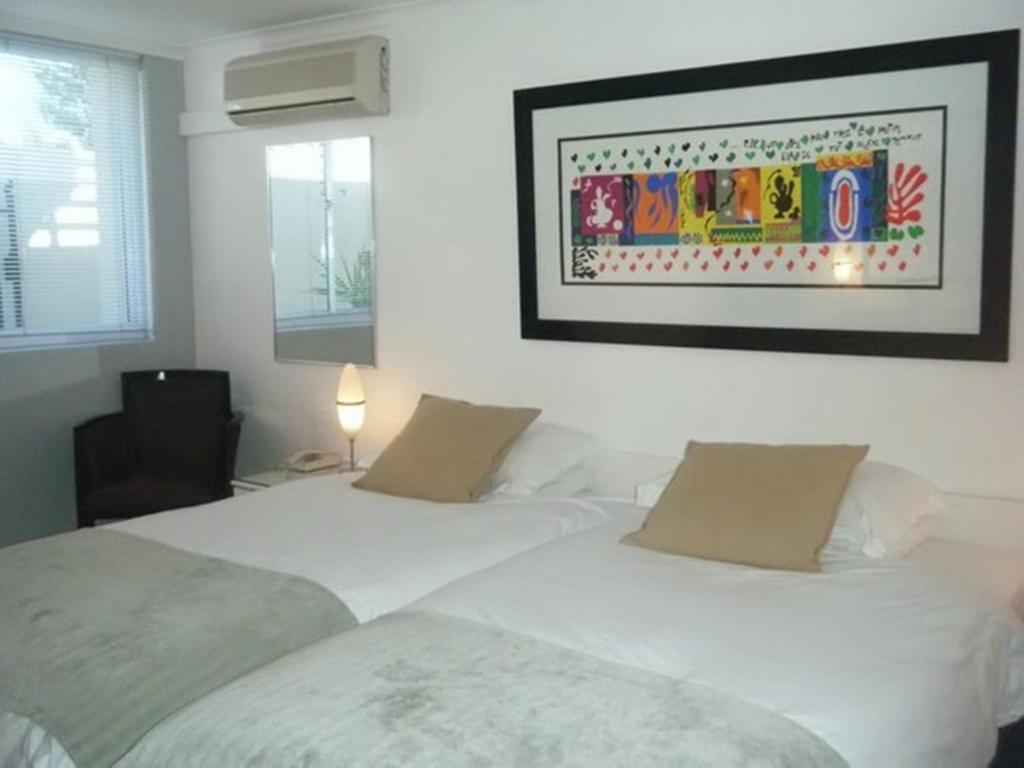 Maison Fontainbleau Cape Town Room photo